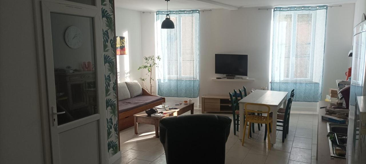 Vila Grand T3 Calme Et Lumineux 4-6 Personnes Moux Exteriér fotografie